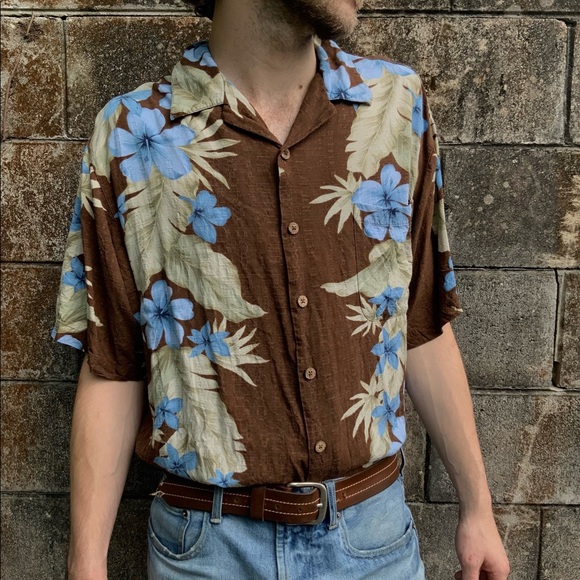 Breakwater - Floral Button-Up - Picture 2 of 4